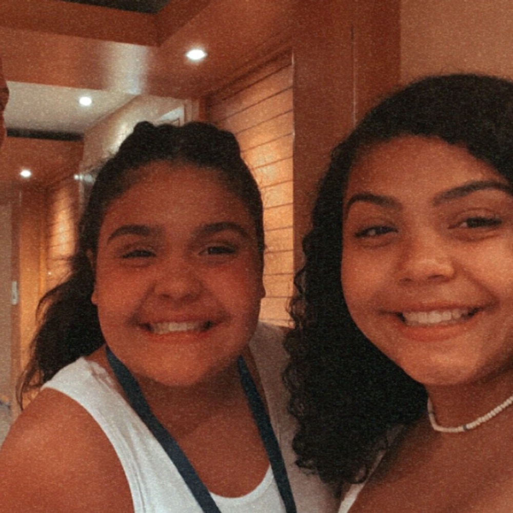 Meet your Posher, Nadia